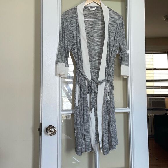 KB Kindred bravely grey white soft comfortable house robe small/medium - Picture 2 of 14
